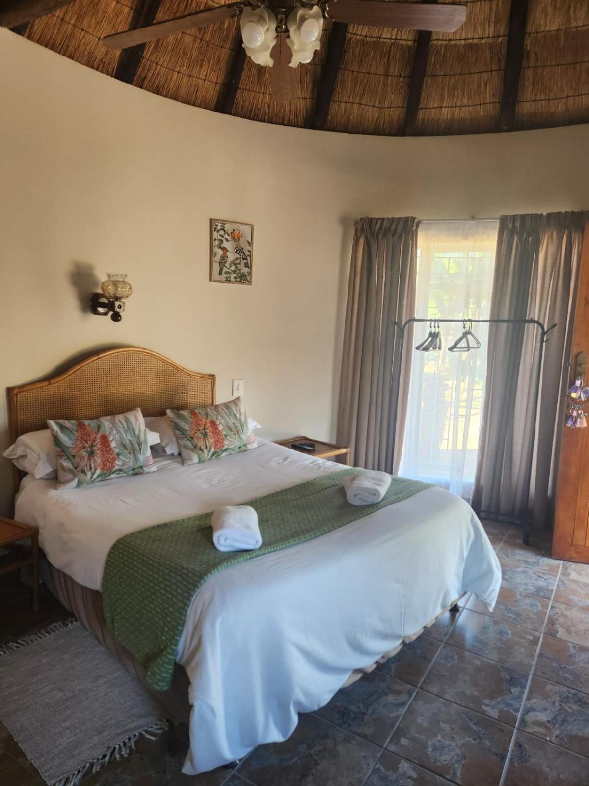 Magoebaskloof Mountain Lodge ซานีน ภายนอก รูปภาพ