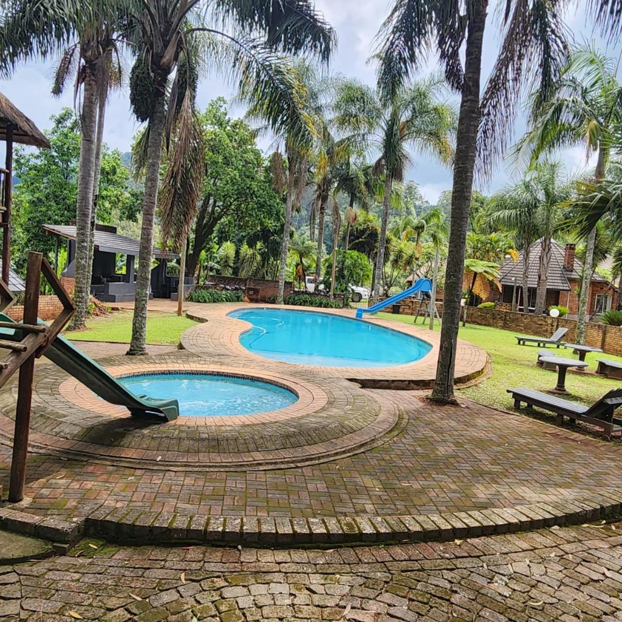 Magoebaskloof Mountain Lodge ซานีน ภายนอก รูปภาพ