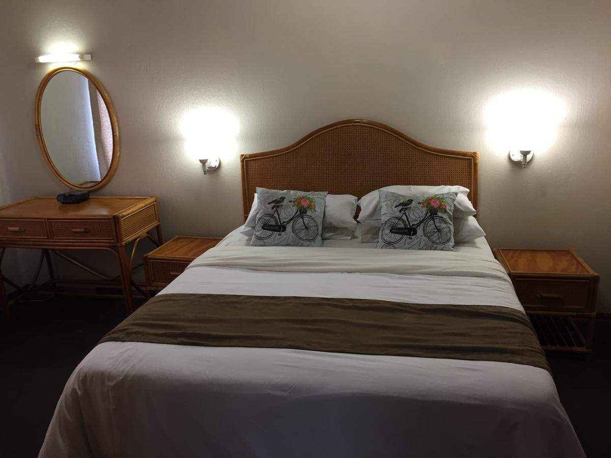 Magoebaskloof Mountain Lodge ซานีน ภายนอก รูปภาพ
